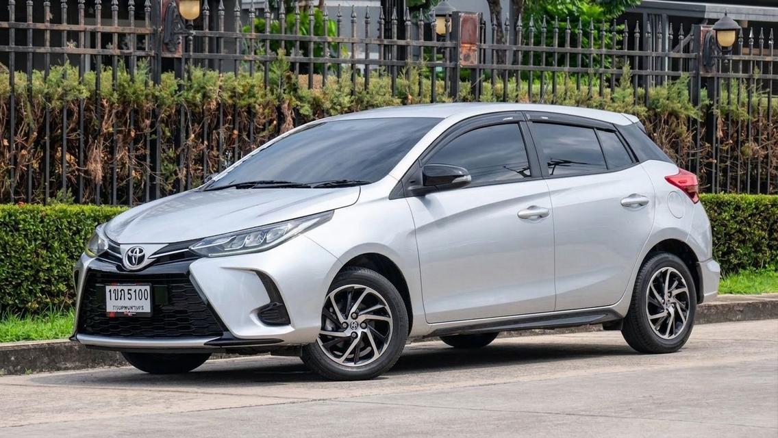 (แจ้งรหัสรถ KN5100) TOYOTA YARIS รุ่น SPORT 1.2 เบนซิน AUTO ปี 2021