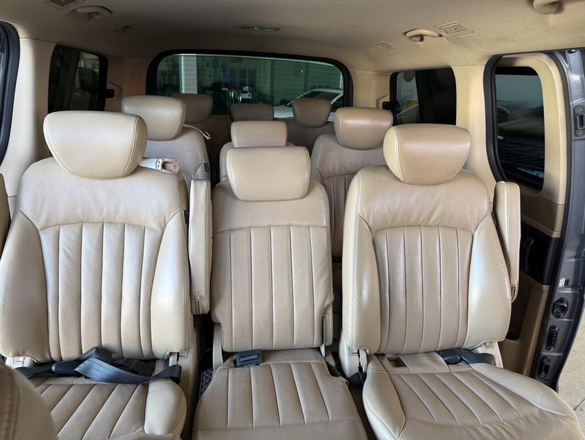 🚐 2011 HYUNDAI H1, DELUXE  รุ่น TOP สุด สีเทา ออโต้ รูปที่ 14