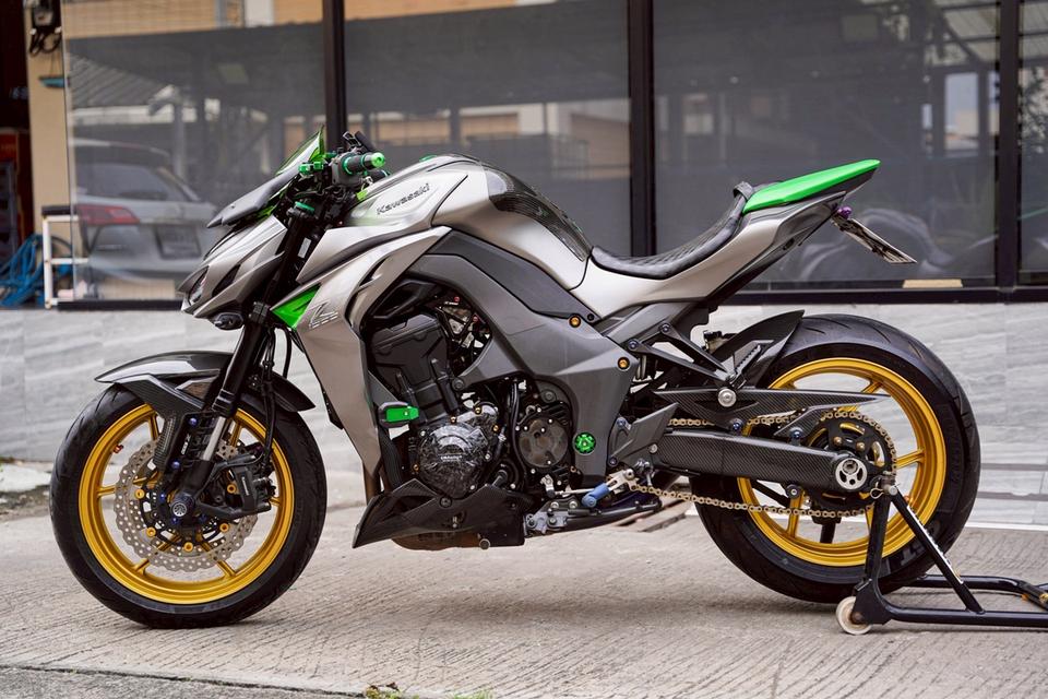 Z1000