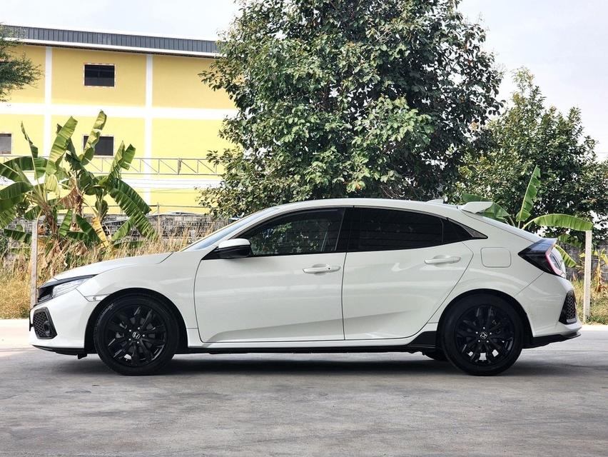 Honda Civic FK 1.5 Turbo hatchback 5 ประตู 7