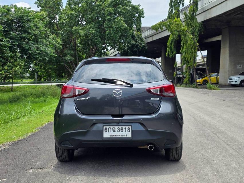 Mazda 2 1.3 High ปี 2017 สีเทาราคา 249,000 บาทฟรีดาวน์ ผ่อน 5,100 บ/ด 6ปี รูปย่อยที่ 4