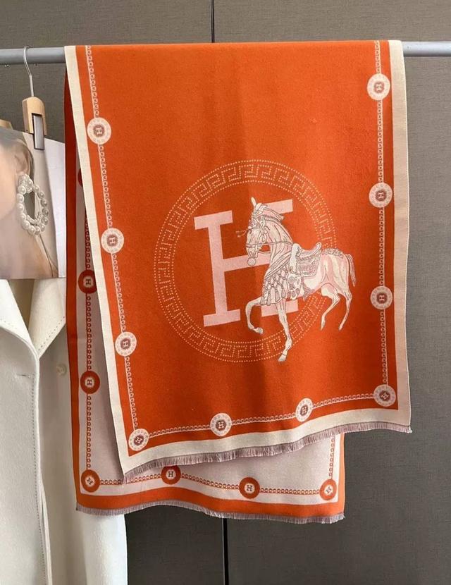ผ้าคลุมไหล่Hermes 11