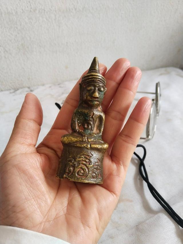 พญางั่งลาว จารยันต์หัวใจงั่ง มากประสบการณ์