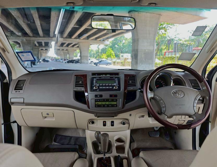 Toyota Fortuner 3.0 V Exclusive Auto 4WD ปี 2007  5
