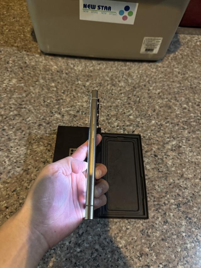 ขายๆๆๆถูกSamsungS24UltraสีTitanuim Gray 512กิ๊กมีกล่องอีมี่ตรงสูนTrueสภาพสวยการใช้งานดีเยี่ยมทุกๆฟังชั่นเครื่องรีสโตได้ตลอดไม่มีติดแอคเค้าใดๆคับ ( จอข รูปที่ 5