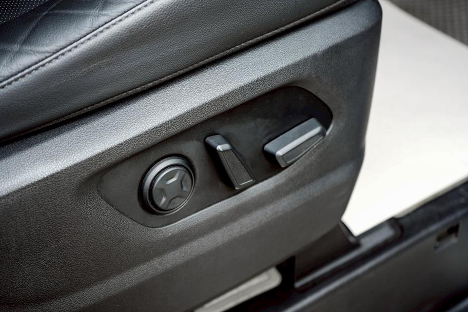 รหัสรถ CBL905 HYUNDAI STARIA 2.2 SEL AT 2022 20