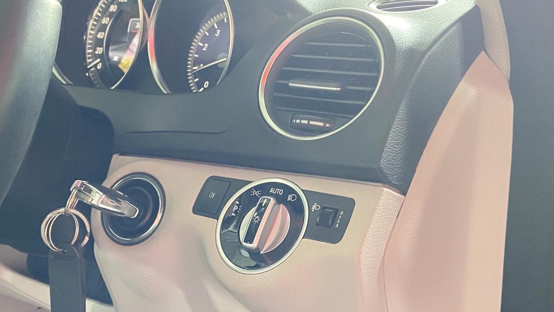 BENZ C200CGI BE 9