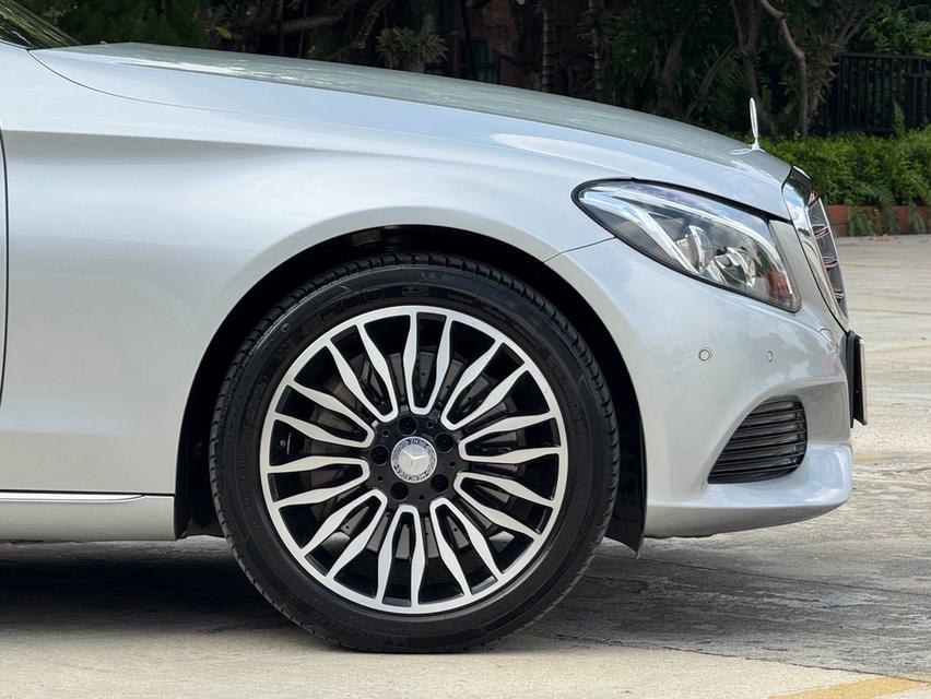Mercedes-Benz C350e Exclusive W205ปี 2016 เลขไมล์ 92,xxx km.💰ราคา 499,000 บาท *ไม่รวมป้าย รูปที่ 8