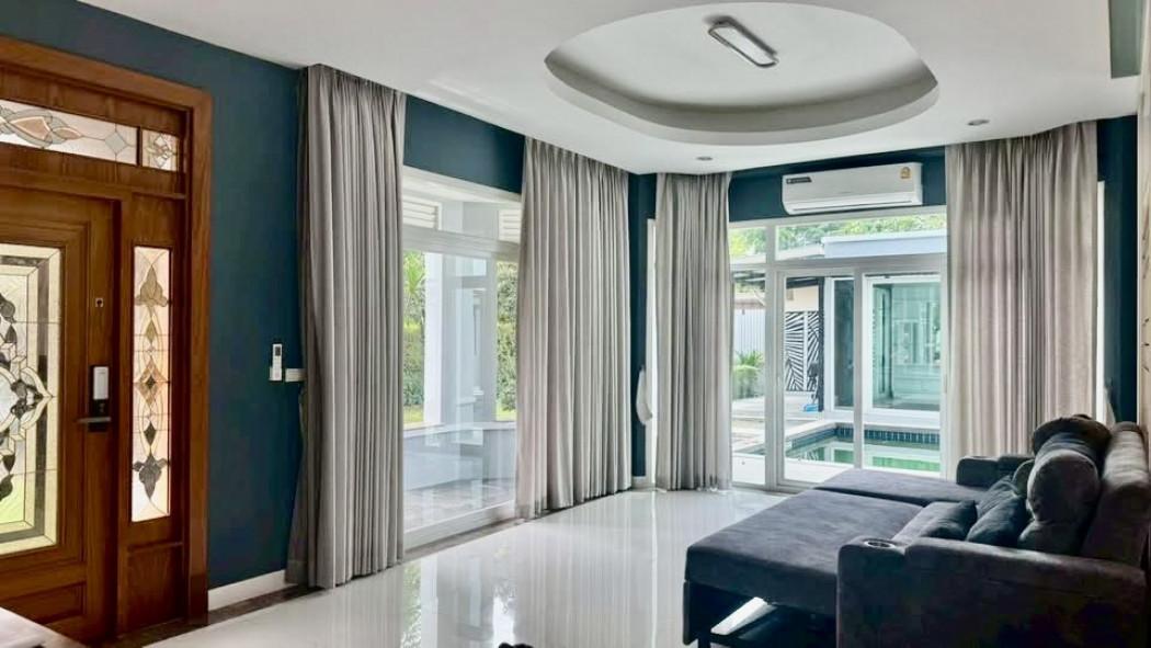 ให้เช่าบ้านหรู Perfect Masterpiece พระราม 9 ที่ดิน 200 ตร.ว. • พื้นที่ใช้สอย 600 ตร.ม. • มีสระว่ายน้ำส่วนตัว • Fully Fur 5