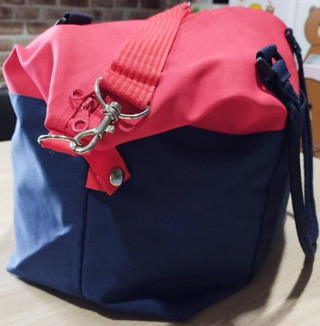ขายกระเป๋าเดินทางยี่ห้อ ESPRIT สีแดง-น้ำเงิน ของแท้ มือหนึ่ง