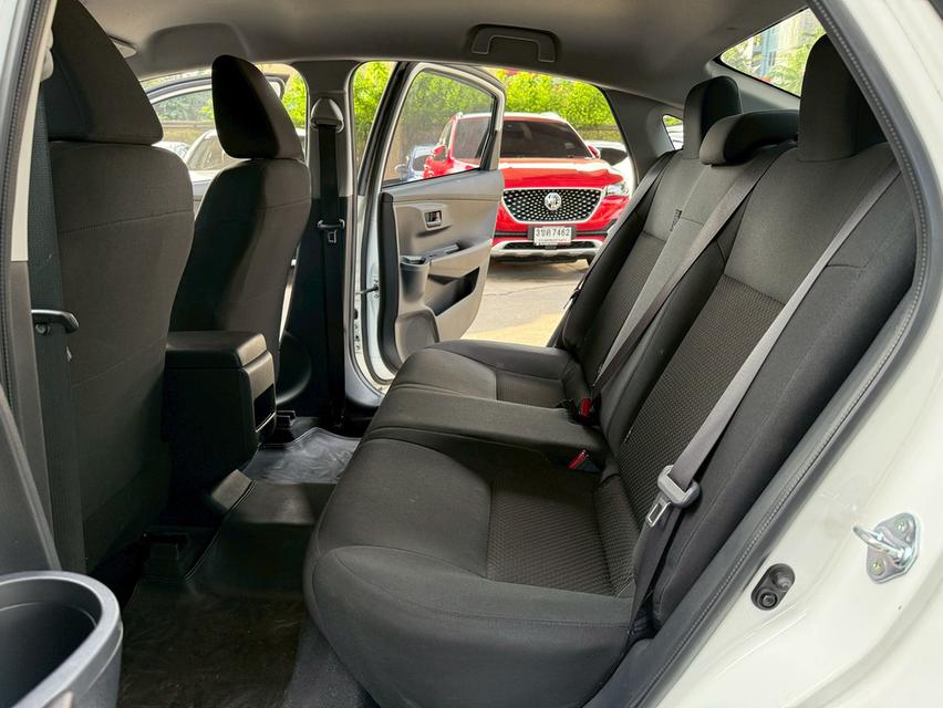 Toyota YARIS ATIV 1.2 Sport AT ปี 2024 รถสวยมือเดียว ไมล์น้อย 18