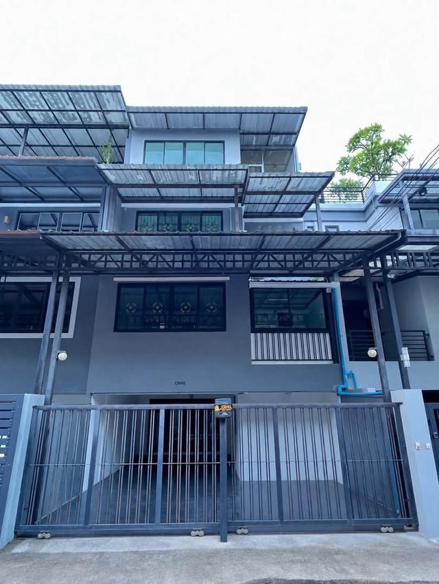 เช่าบ้านแถวลาดพร้าว โฮมออฟฟิศ ลาดพร้าว 41 แยก 6-9 18