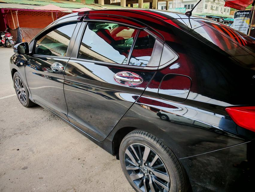 Honda city ปี 2015 รุ่น v 6