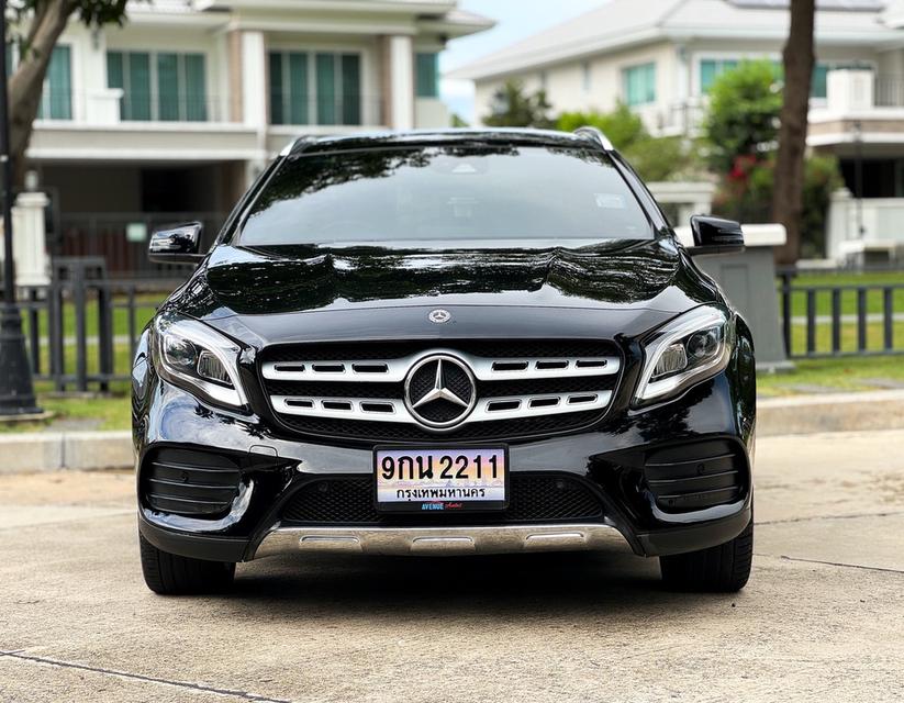 รหัสรถ AVA2211 💚 BENZ GLA250 AMG Dynamic ปี 2018