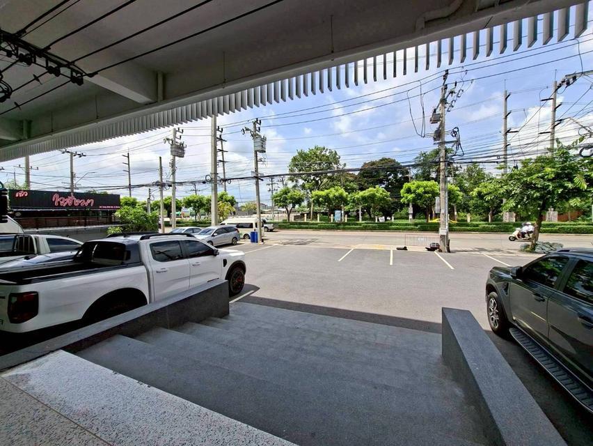ให้เช่าพื้นที่ออฟฟิศ ใกล้สนามบินสุวรรณภูมิ ติดถนนใหญ่ เดินทางสะดวก (N.1885)