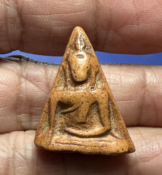 พระนางพญา พิมพ์สังฆาฏิเล็ก