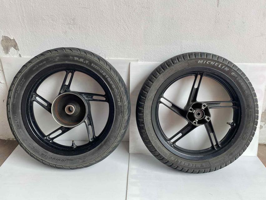 ล้อแม็ก PCX ปี 2015 พร้อมใส่ได้เลยครับ