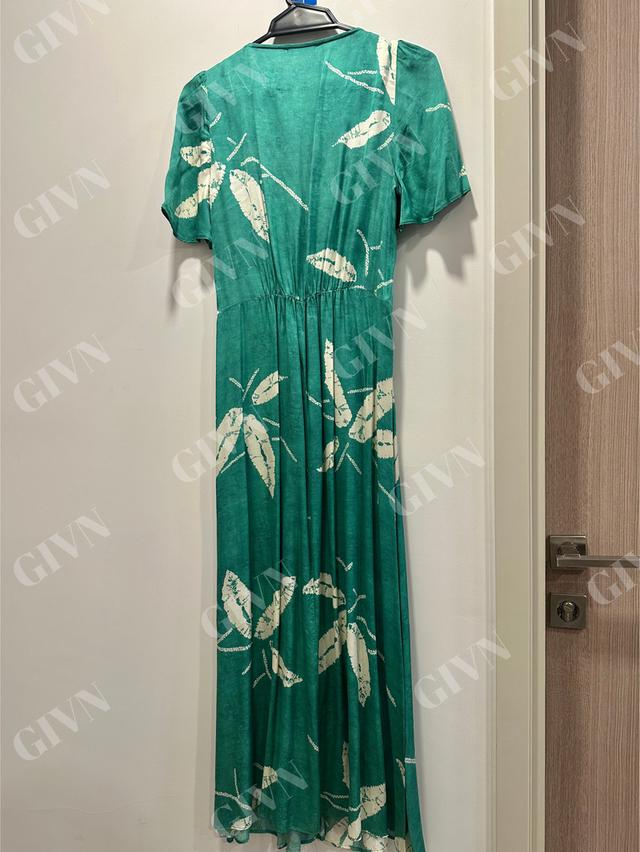 เดรสลาย Zara