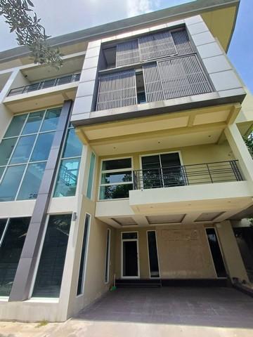 ขายโฮมออฟฟิต4ชั้นห้องมุม 600 ตร.ม.ย่านรามอินทราใกล้แฟชั่นไอแลนส์,MRTวงแหวนรามอินทรา