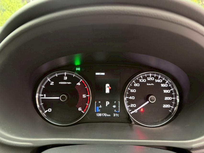 Pajero 2.4 GT Premium NAVI 4WD ปี2017 สีน้ำตาล ดีเซล 19