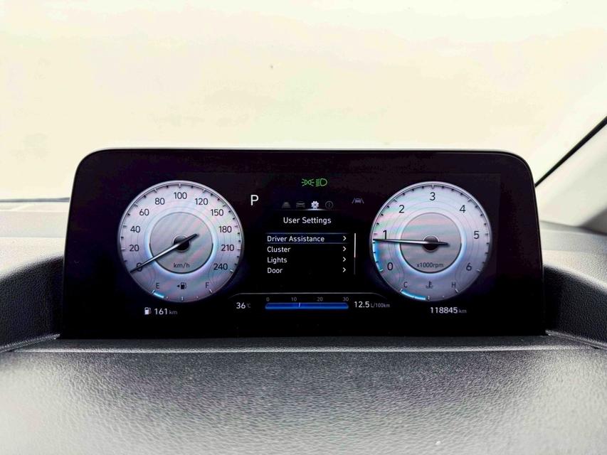 HYUNDAI STARIA 2.2 SEL STARIAเกียร์ AT ปี 2023 สีเทาเลขไม์ 118,647 กมราคา 1,019,000 บาทโทร 0929699899 6B597 รูปที่ 9