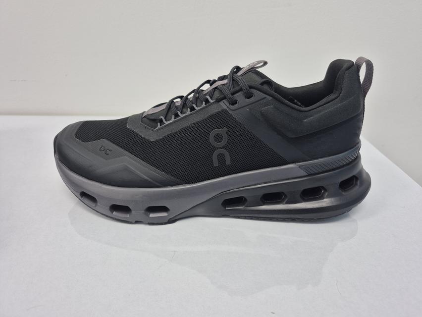 On Cloudmonster สีขาวใส่ลอง1ครั้ง  On Cloudnova Xสีดำยังไม่เคยใส่ 7