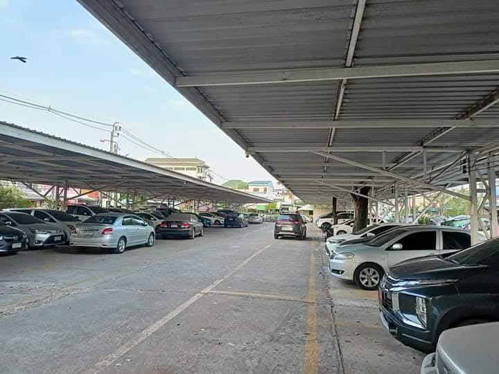 ขาย-ให้เช่า ราคาสุดคุ้มด่วน!!..  890,000..  บาท  ทาวเฮ้าส์ชั้นเดียว รถไฟฟ้าผ่านแล้ว ทางเข้าถนนหลักตรงข้ามเจ้เล้งดอนเมือง การเคหะทุ่งสองห้อง  เนื้อที่2 5