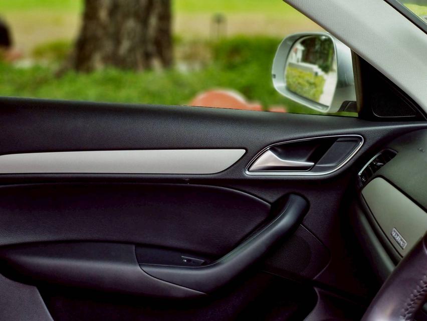 Audi Q3 2.0Tdi  ปี14  12