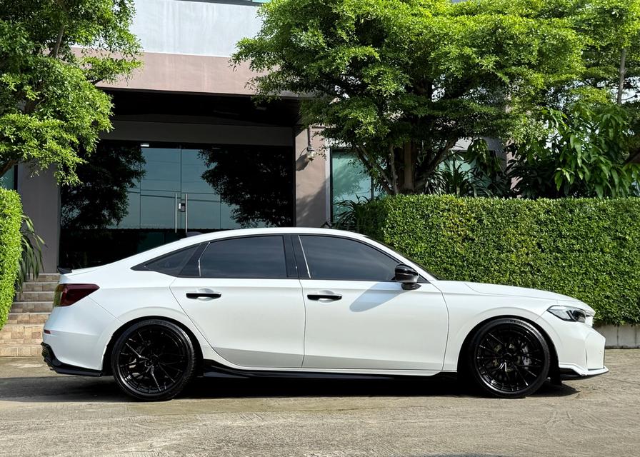 2024 HONDA CIVIC EHEV RS รถมือเดียว 30,000 กม สภาพป้ายแดง ของแต่งเพียบ รถสภาพป้ายแดง ไม่เคยมีอุบัติเหตุครับ
