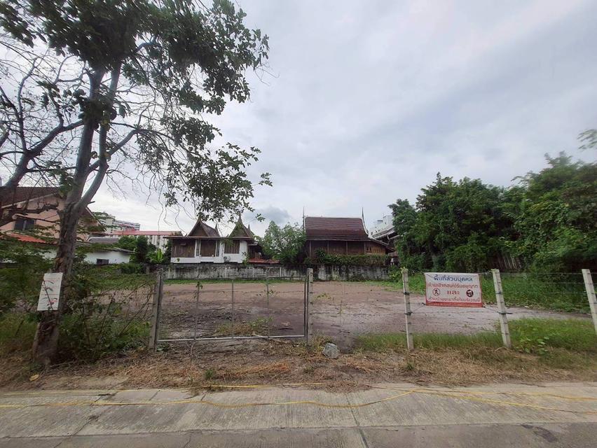 Vายด่วน ที่ดินใกล้โรบินสันศรีสมาน 200 ตารางวา ติดถนนคอนกรีตสาธารณะ ถมแล้ว ซอย จุฬา 3 อ.ปากเกร็ด จ.นนทบุรี 7