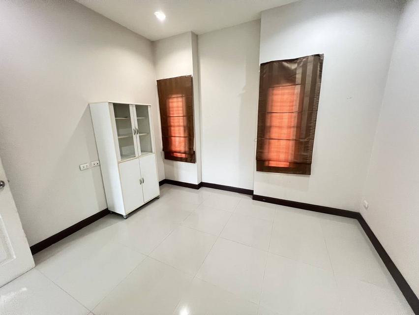 ให้เช่า บ้านเดี่ยว 2 ชั้น 50 ตร.วา รีโนเวทใหม่ ติดถนนสุขุมวิท เพียง 50 ม. ( ให้เลี้ยงสัตว์ได้ ) บ้านฉาง ระยอง 12