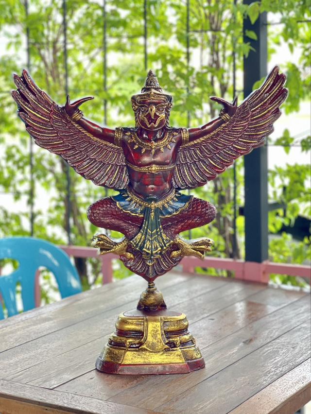 พญาครุฑ หน้าเทพบุตร ครุฑตั้งโต๊ะบูชา 2