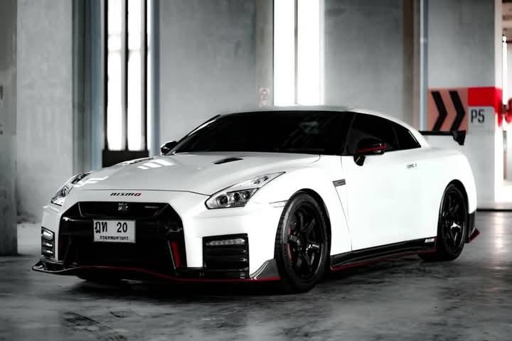 Nissan GT-R พร้อมขายราคาดี 2