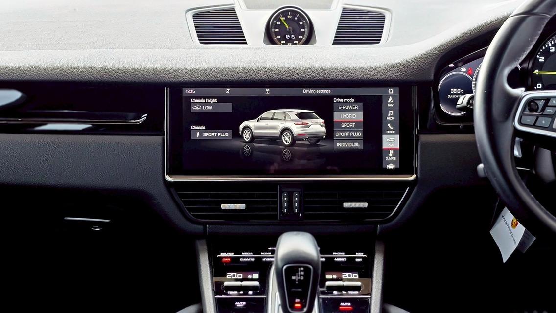 PORSCHE CAYENNE 3.0E Hybrid ปี 2019 จด 2020 16