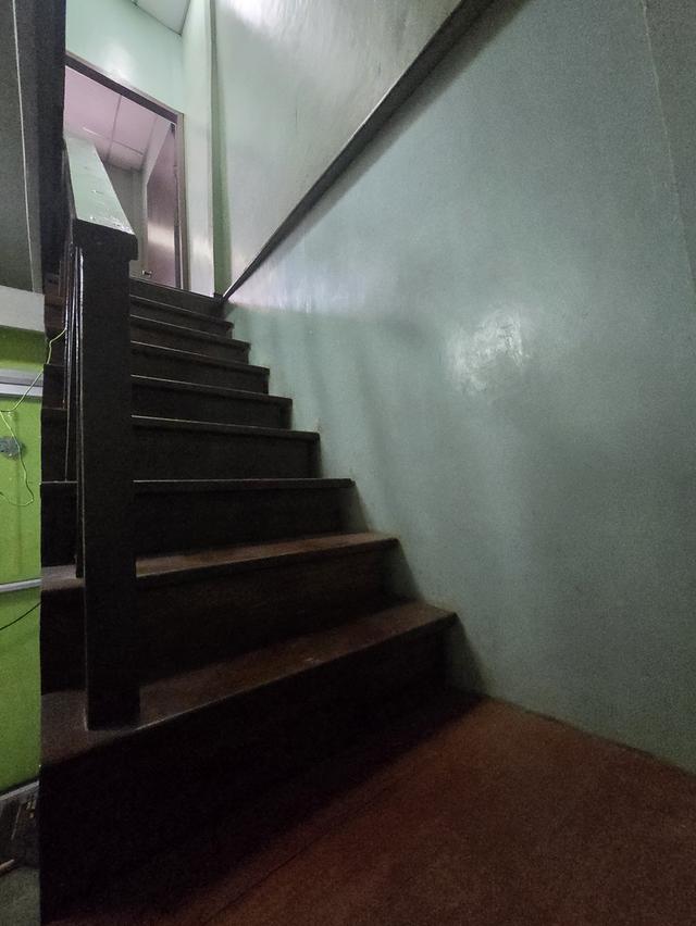 ตึกพาณิชย์ 2 ชั้น 9ตรว. 6