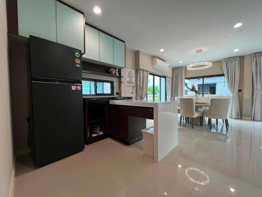 MHR238 ทำเลดีกรุงเทพกรีฑา! ปล่อยเช่าบ้านเดี่ยวหรู เศรษฐสิริ กรุงเทพกรีฑา เนื้อที่ 69 ตร.วา 4 ห้องนอน 4 ห้องน้ำ จอดรถ 2 คัน พร้อม EV Charger 3