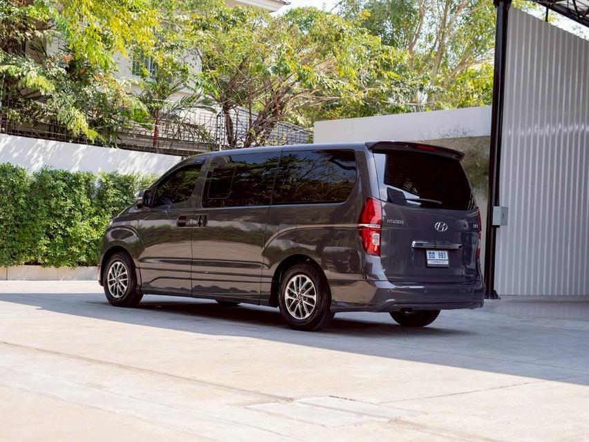 Hyundai H1 2.5 Elite ปี 2019 ♨️ #ประกันเครื่องเกียร์3ปี 30,000 km. ♨️ รูปย่อยที่ 3