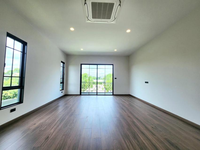 🏡 ขายบ้านเดี่ยวหรู เศรษฐสิริ ราชพฤกษ์–สาย 1 ที่ดิน: 167 ตร.ว. พื้นที่ใช้สอย: 499 ตร.ม. บ้านหันหน้าทิศเหนือ 5 ห้องนอน | 6 ห้องน้ำ 19