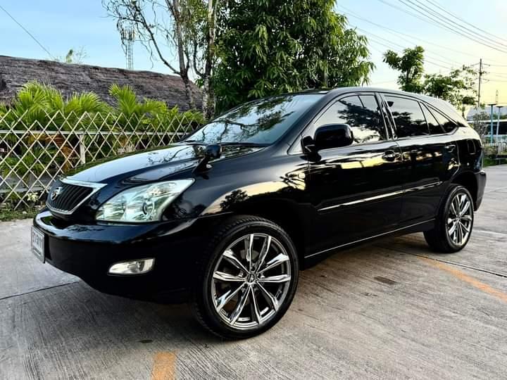 Lexus RX สีดำ 6