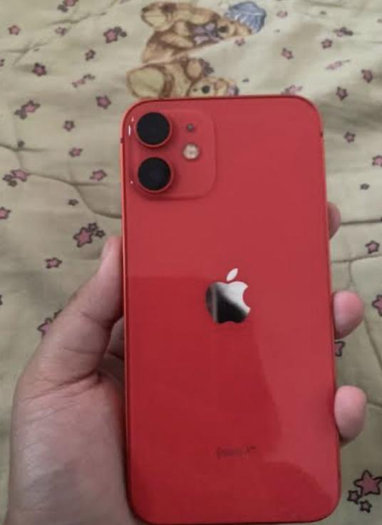 iphone 12 mini สีแดง 2