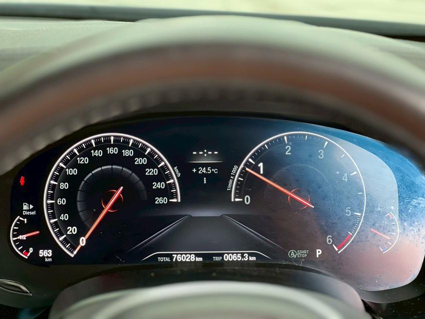 BMW SERIES 5 520d M SPORT ปี 2018 16