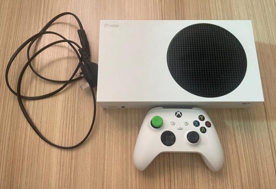 เครื่องเล่นเกม Xbox Series S สีขาว