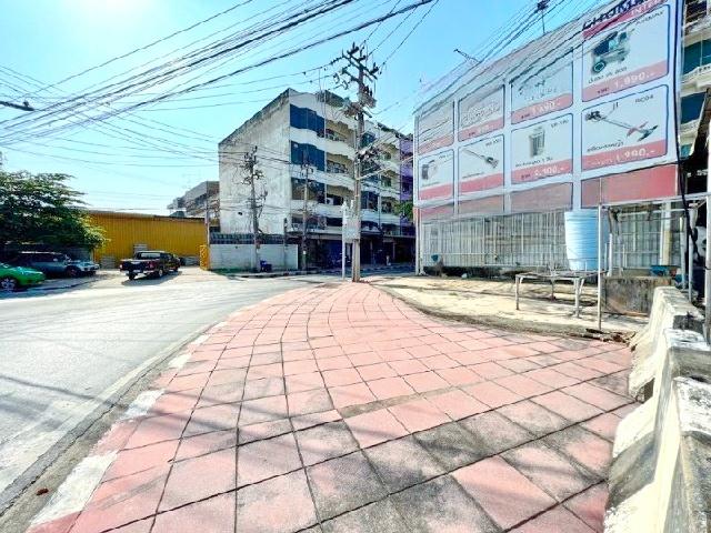 MRT บางยี่ขัน 1.8 กม. อาคารพาณิชย์บางพลัด 2 คูหา ห้องมุม 4 ชั้นครึ่ง + 1 ดาดฟ้า 53 ตร.ว.ทำเลดี ติดถนนใหญ่ โกดัง โชว์รูม  1