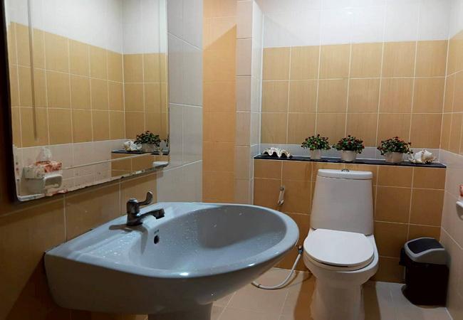 ขายบ้านแฝด หมู่บ้านหงส์ประยูร 3 ซอยเทศบาล 4 ถนนรัตนาธิเบศร์ อำเภอบางบัวทอง นนทบุรี 10