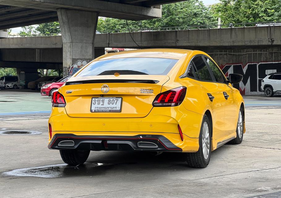 ขายรถ MG5 1.5X Sunroof ปี 2022 สีเหลือง เกียร์ออโต้ 4