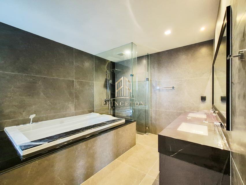 Grand Bangkok Boulevard Krungthep Kreetha 17