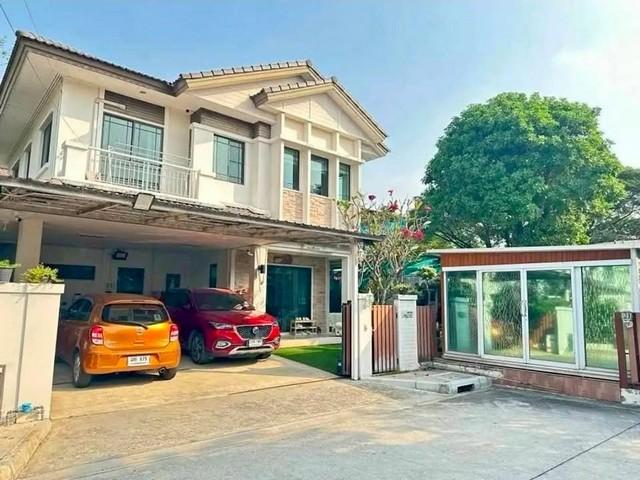 ให้เช่าบ้านเดี่ยว 2 ชั้น 87 ตรว. 6 ห้องนอน หมู่บ้านมัณฑนา เลค วัชรพล ถนนสุขาภิบาล 5 โซนทะเลสาป ใกล้สารสาสน์วิเทศสายไหม 1