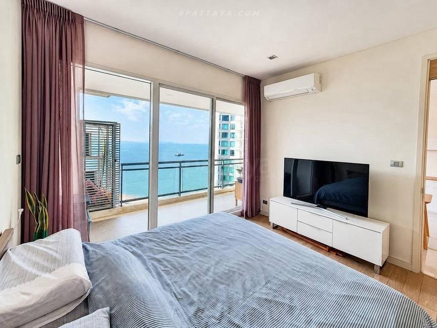 For Sale — 1-Bedroom Condo at Reflection Jomtien Beach Beachfront Condo Unit size: 61 sq.m Floor: 21• High-floor unit Beautiful view Fully furnished 2