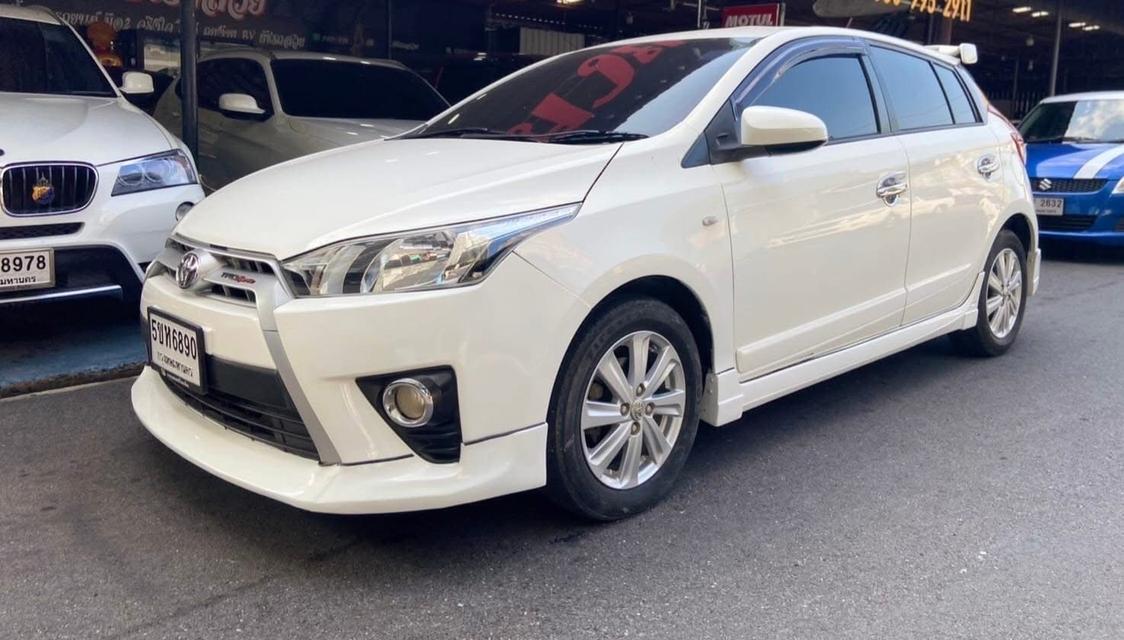 Toyota Yaris ราคาถูก