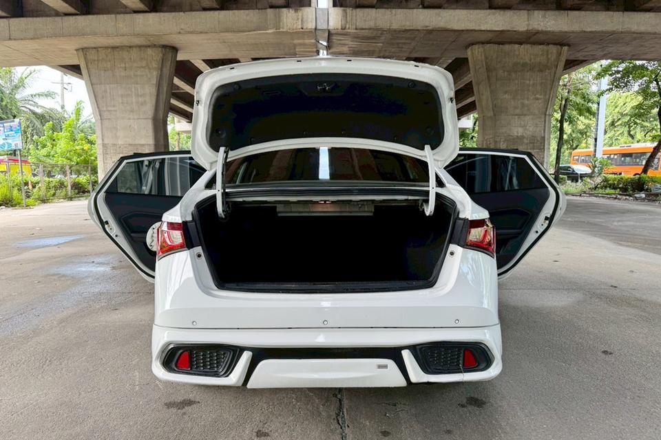 MG 5 1.5 Tubo X Sunroof AT ปี 2019 9